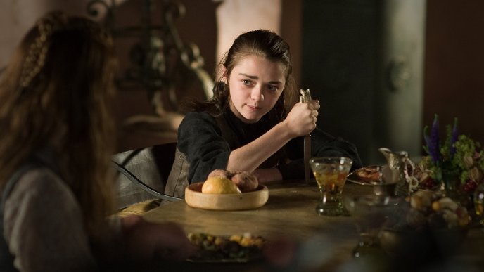Arya Stark with a knife