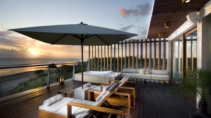 Terrace overlooking the sea - the perfect home
