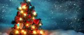 Little Christmas tree in the snow - HD wallpaper