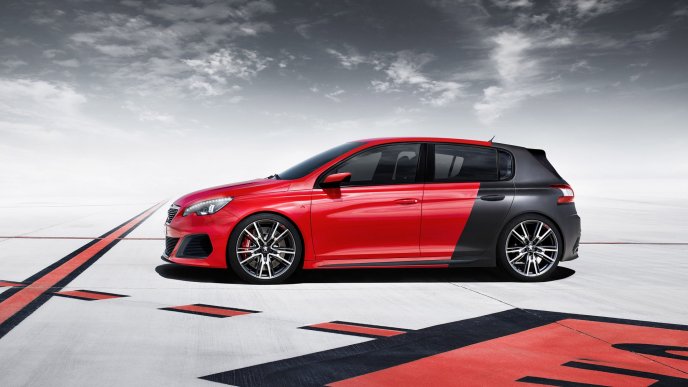 Black and red Peugeot 308 R - Side of car
