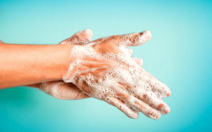 Wash your hands with responsibility for 20 seconds with soap